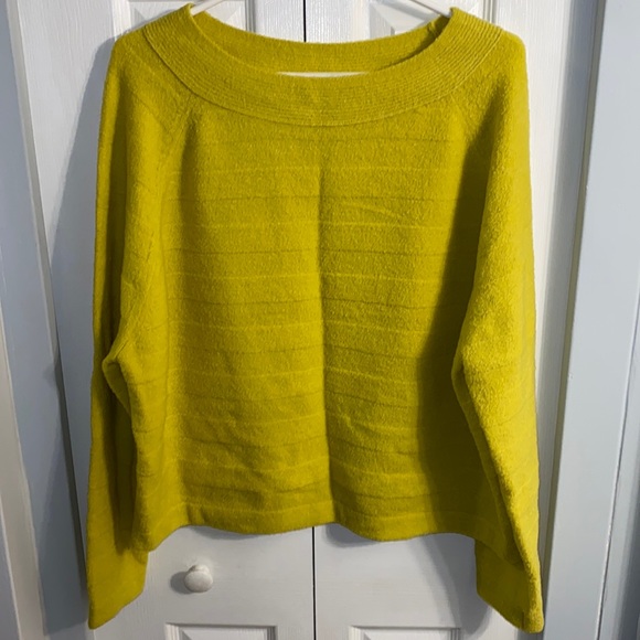 Vince Yellow Wool Sweater - Picture 1 of 6